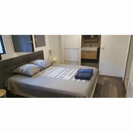 La Casita Avec Piscine Pres D'uzes