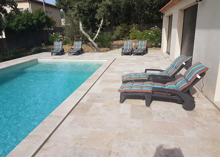 La Casita Climatisee Avec Piscine Pres D'uzes *